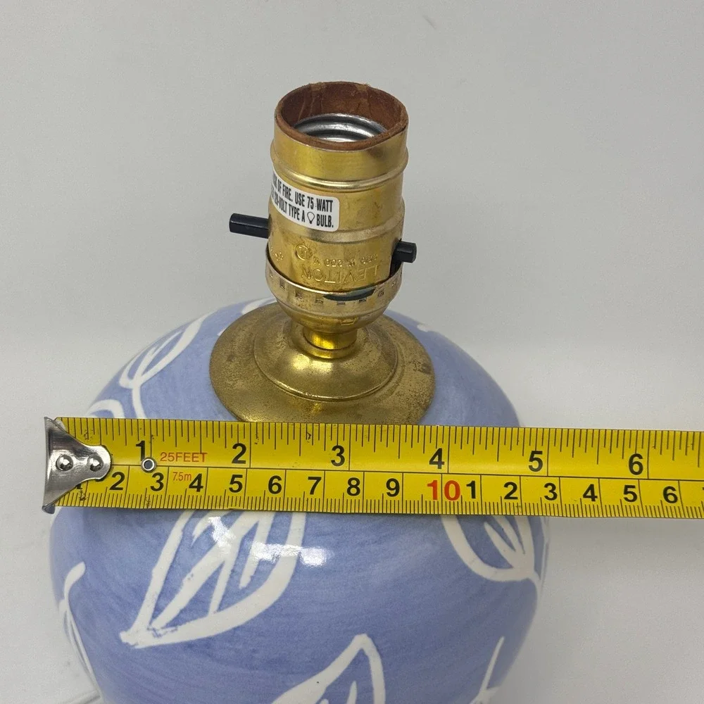 Blue & White Ceramic Table Lamp Leaf Pattern 9